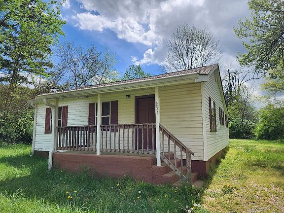 4th image of 3252 Plaza Cir