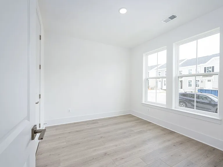 9207 Forkleaf Oak Dr — Photo 13