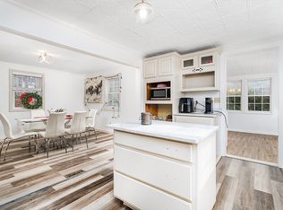 28 Holly Dr, Gardner, MA 01440