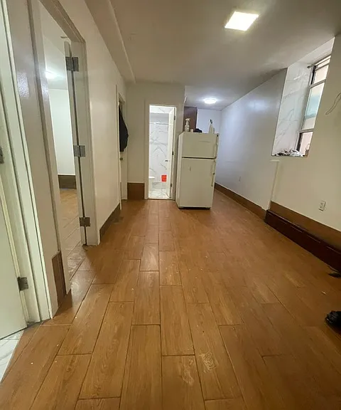 719 E 5th St #1 — Photo 1