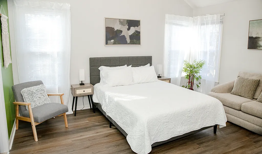 3 bed, $3,500 — Photo 3