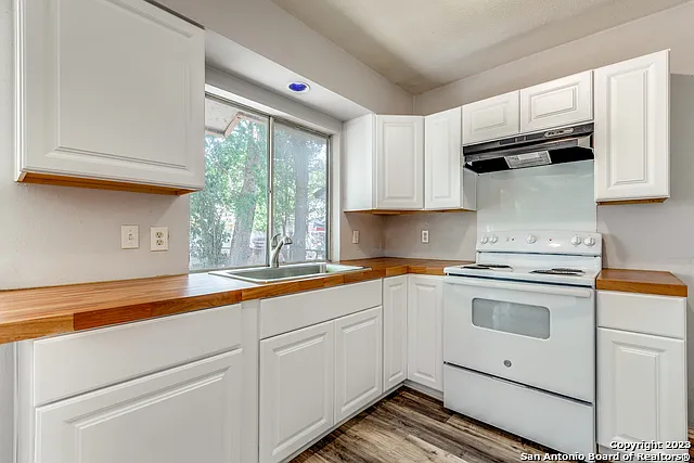 3 bed, 1.0 bath, 818 sqft, $1,150 — Photo 4
