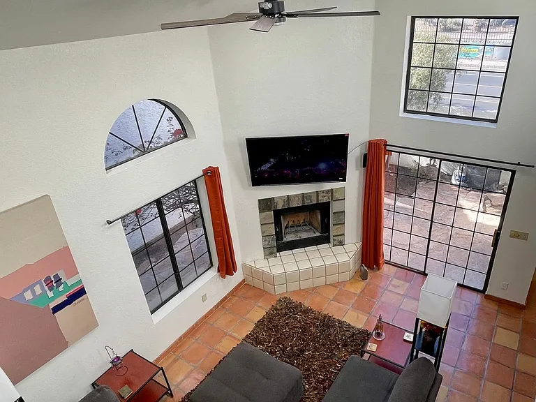225 N Ashbury Ln — Photo 4