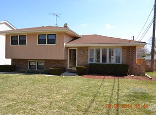 515 N Vista Ave, Lombard, IL 60148