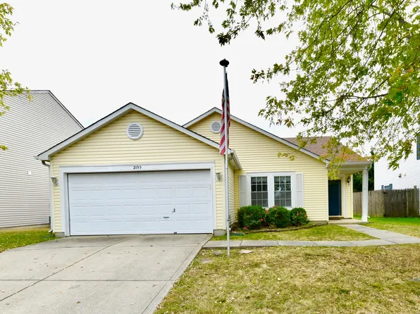2195 Shadowbrook Dr, Plainfield, IN 46168