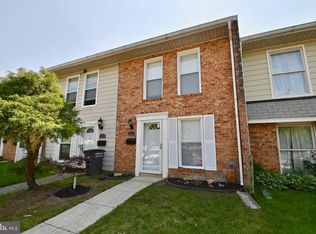 2125 Ferguson Pl, Herndon, VA 20170
