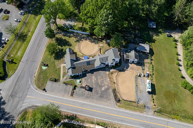 3rd image of 503 Union Avenue