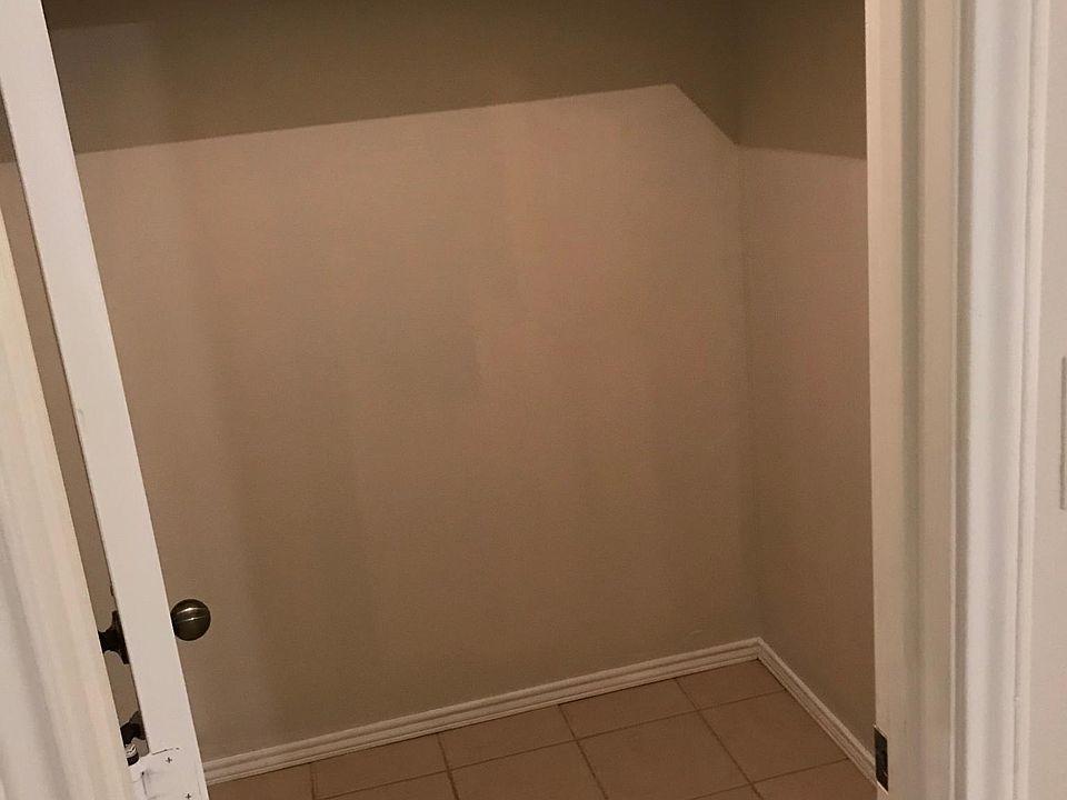 1st image of 1509 E Coyote St #2