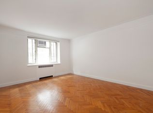 155 E 77th St #B, New York, NY 10075