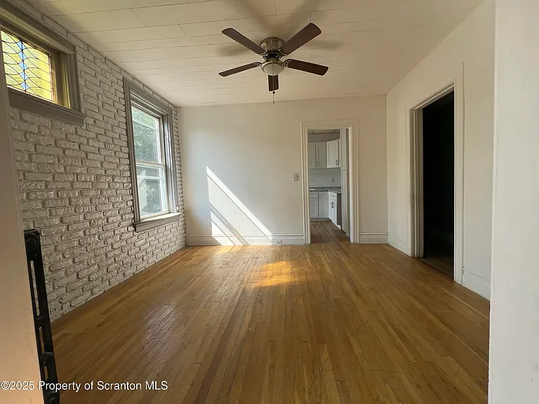 2087 N Main Ave #2 — Photo 5