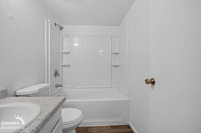 2209 W Belmont Ave #6 — Photo 15