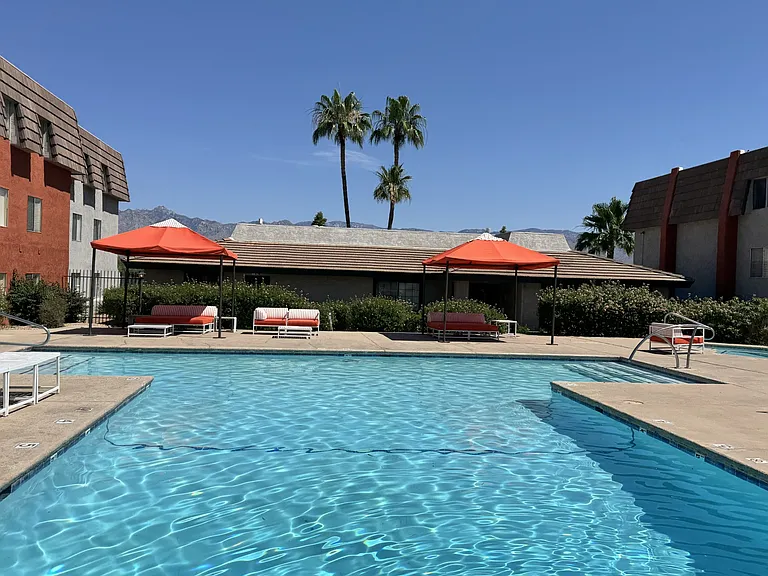 Toscana Cove — Photo 24