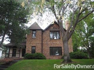 5836 Woodstock Ave, Lincoln, NE 68512