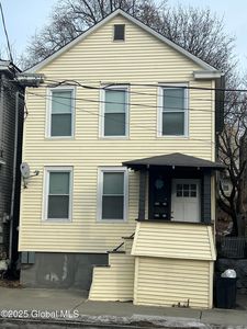 934 Broadway, Rensselaer, NY, 12144