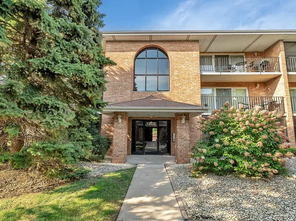 13432 E Circle Dr APT 505, Crestwood, IL 60418