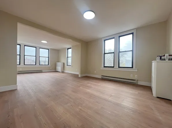 1800 Matthews Avenue image 2 of 16