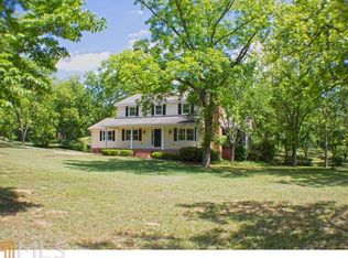 627 Lakewood Dr, Social Circle, GA 30025