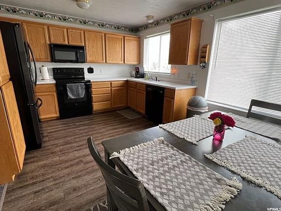 5th image of 3519 S Feulner Dr