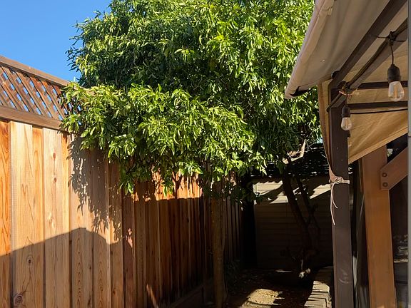 5th image of 4104 Amos Way