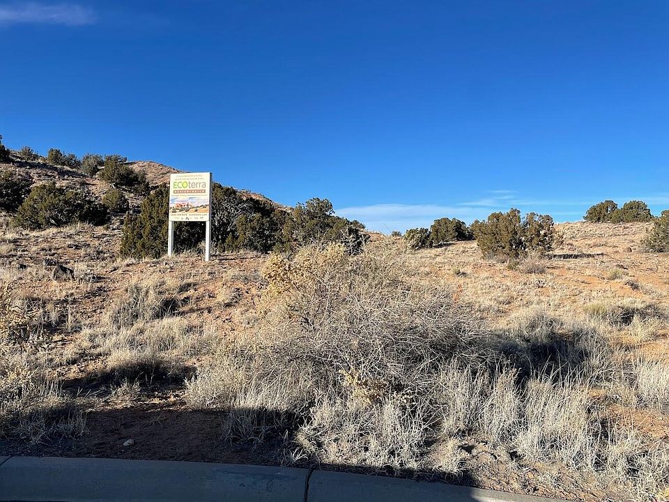 2nd image of 2303 Desert Zinnia Rd NE