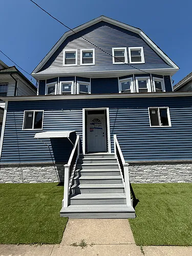 221 Barney St #1 Photo 1