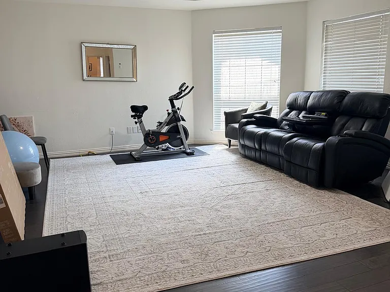1203 Cordova Dr — Photo 4