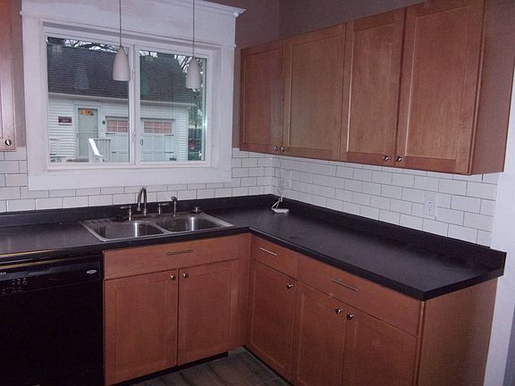 5th image of 430 S Liberty St