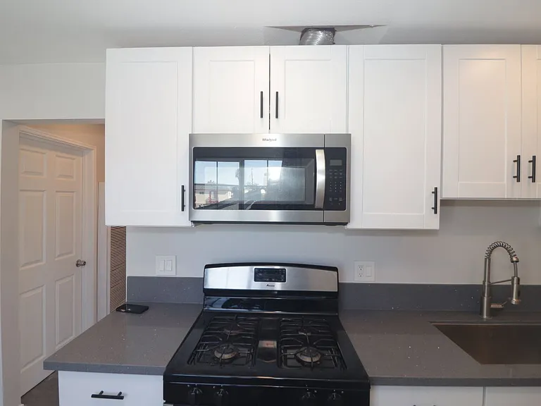 4239 Swift Ave — Photo 43