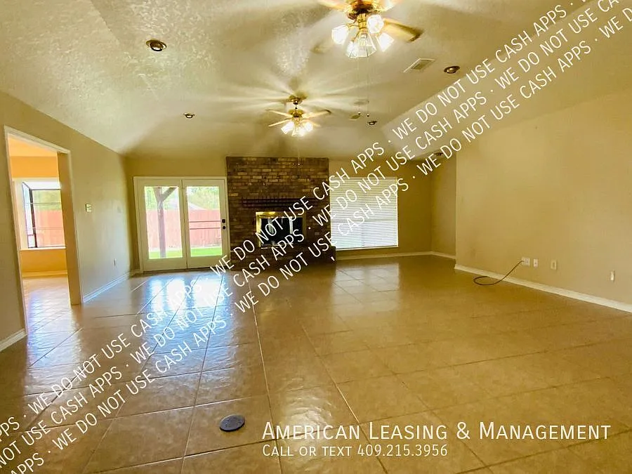 Building Photo - 20 Pinewood Cir