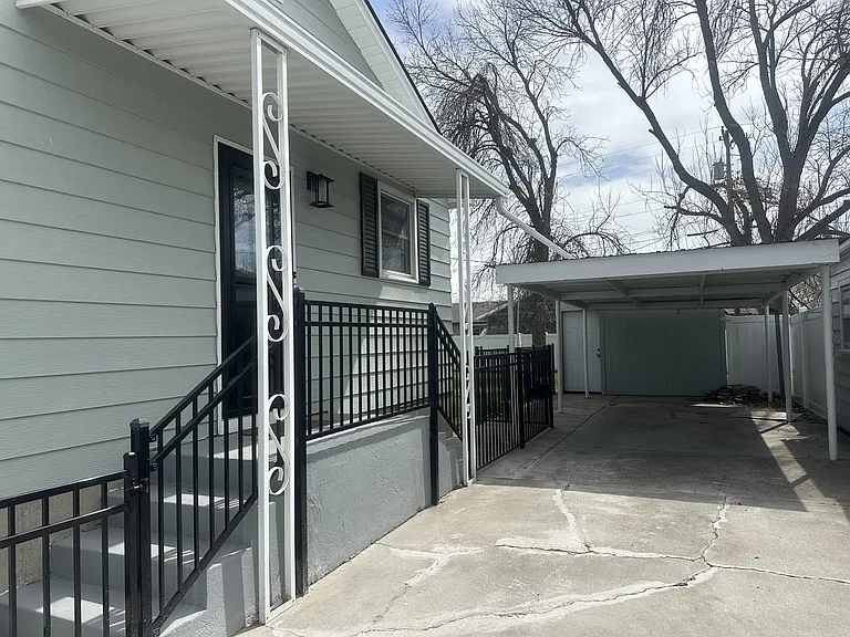 4506 Vaughn Ln — Photo 3
