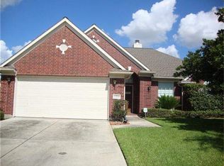 9406 Willow Crossing Dr, Houston, TX 77064