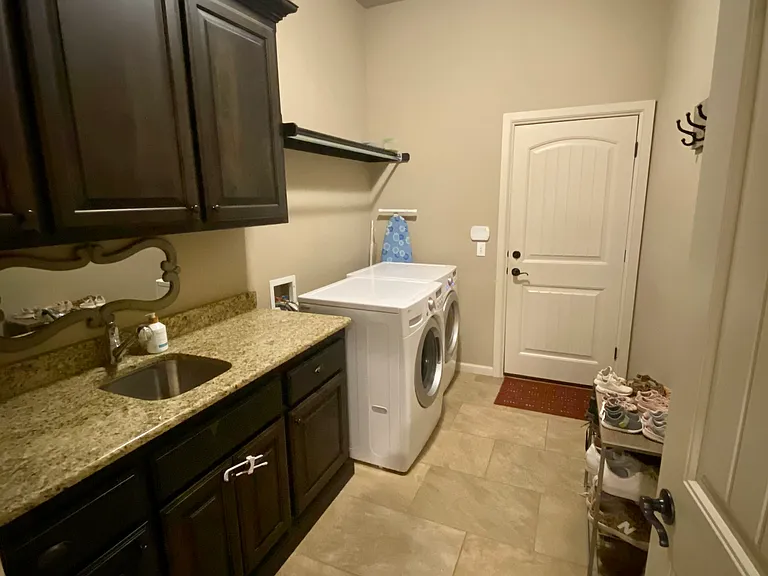 16005 Angie Kaye Ln — Photo 14