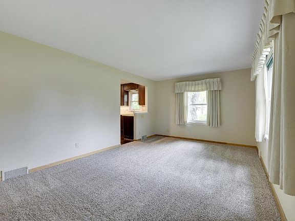 4th image of 8543 1st Ave S