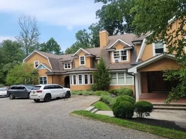 43 Branch Rd, Far Hills, NJ 07931