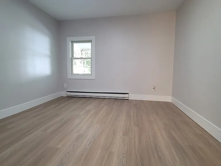 420 Crescent Ave #R2 — Photo 8