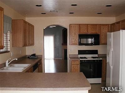 2nd image of 590 W Tara Danette Dr