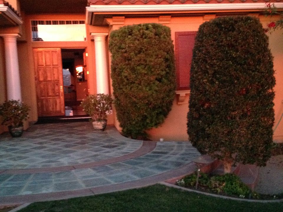 2nd image of 1665 Bella Laguna Ct