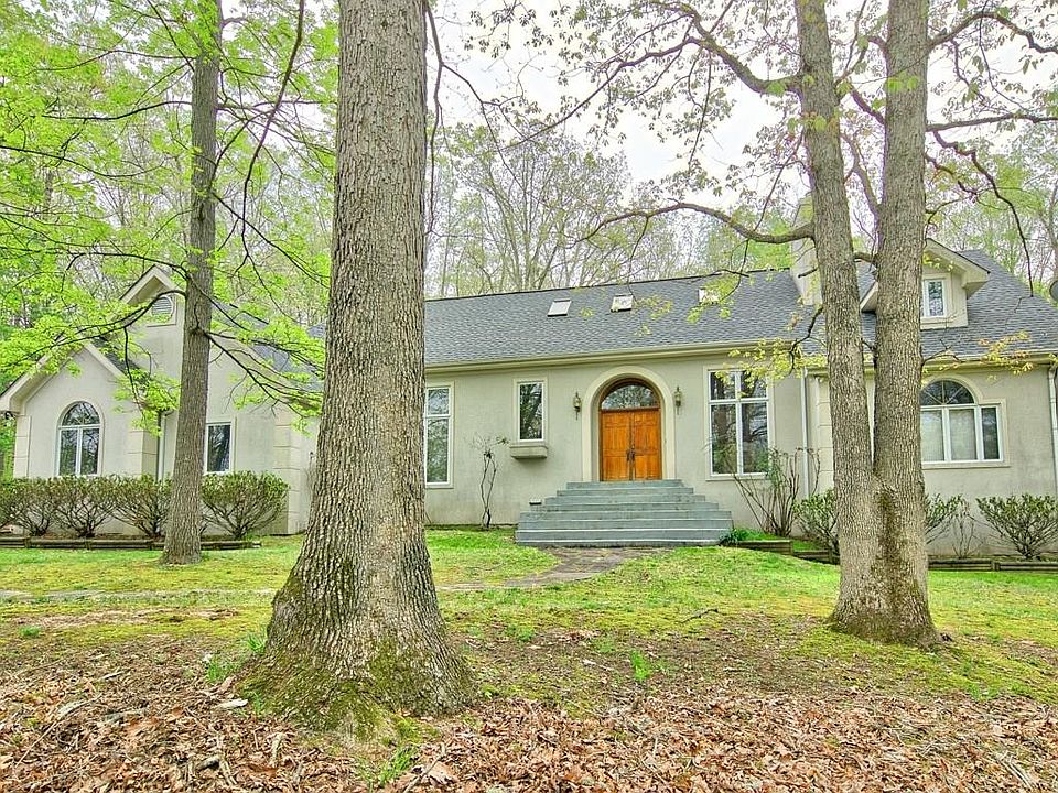 1st image of 3460 Eaglebrook Dr