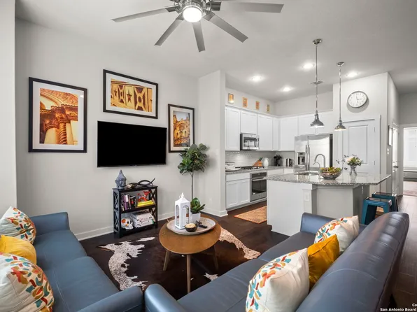 430 CLAY ST UNIT 10, San Antonio, TX 78204