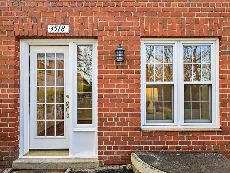 3518 Martha Custis Dr — Photo 28