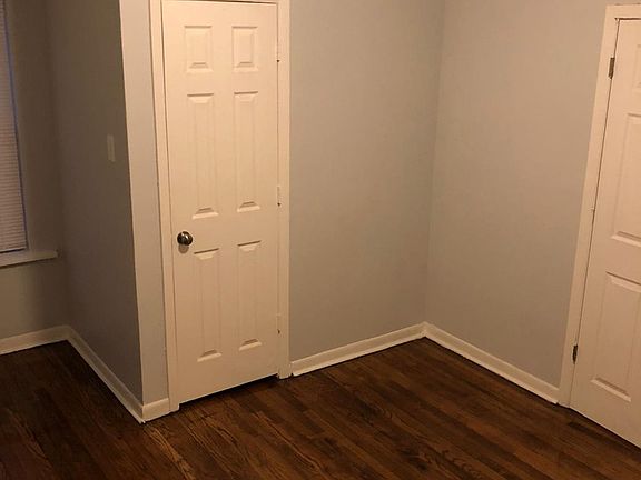 4th image of 6104 S Eberhart Ave #1N