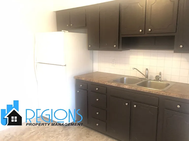 822 E. Washington Street — Photo 8