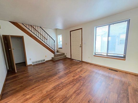 3rd image of 2119 Goss Cir W APT A