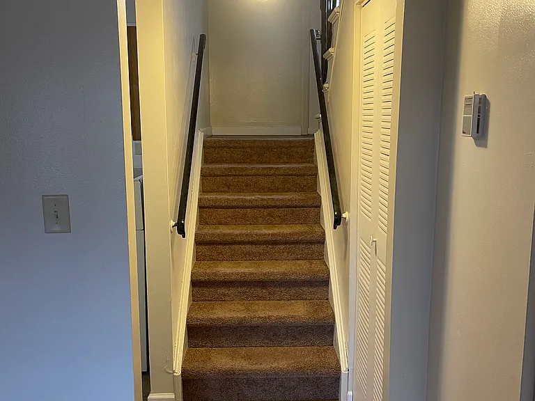 Colonial Estates — Photo 28
