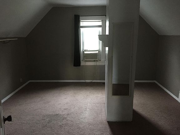 5th image of 3923 Elsmere Ave #1