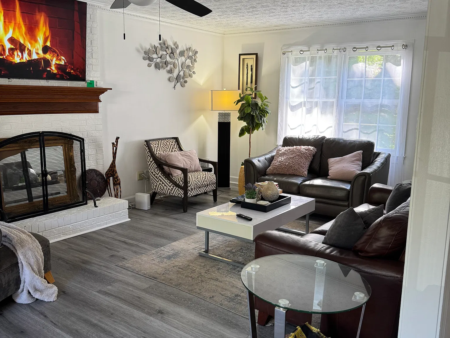 3 bed, 2.5 bath, 1852 sqft, $3,500 — Photo 3