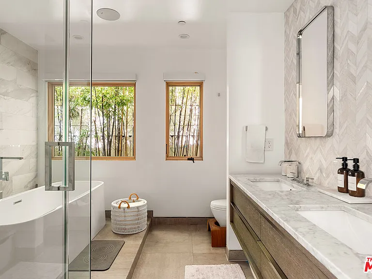 6241 Drexel Ave — Photo 11