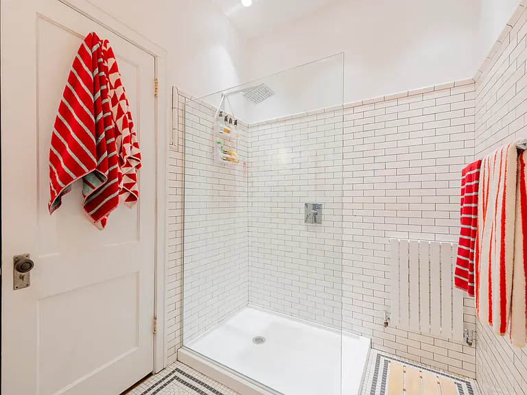 2548 W Logan Blvd #1 — Photo 11