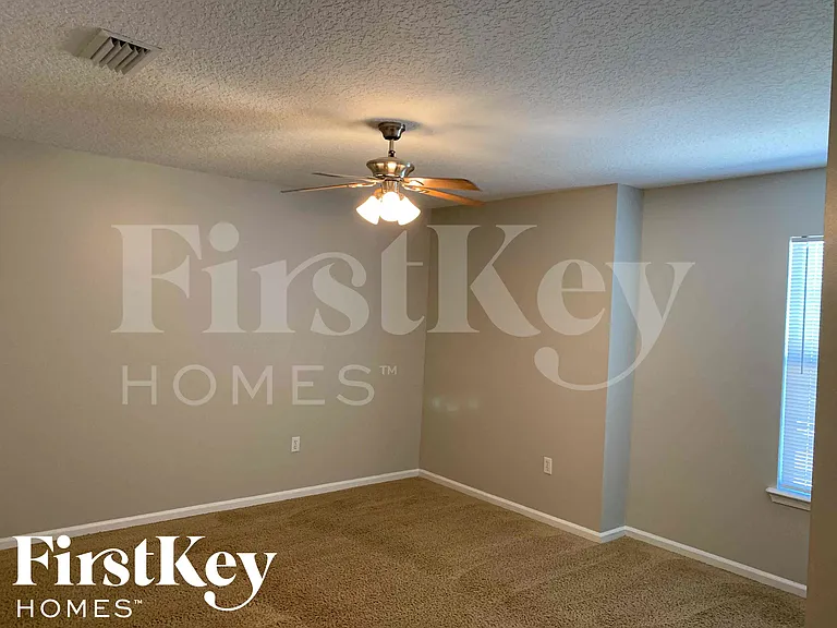 2831 Harvest Moon Dr — Photo 32
