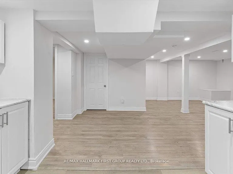 46 Tulloch Dr #BASEMENT — Photo 9